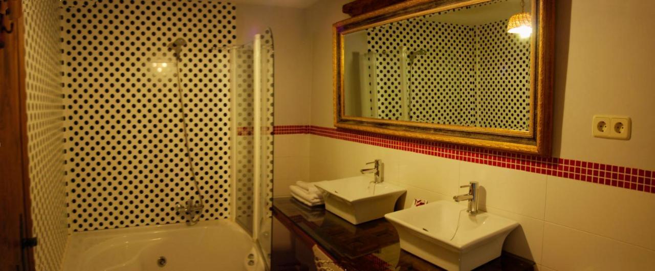 Penzion La Noguera De Socasa Romancos Exteriér fotografie