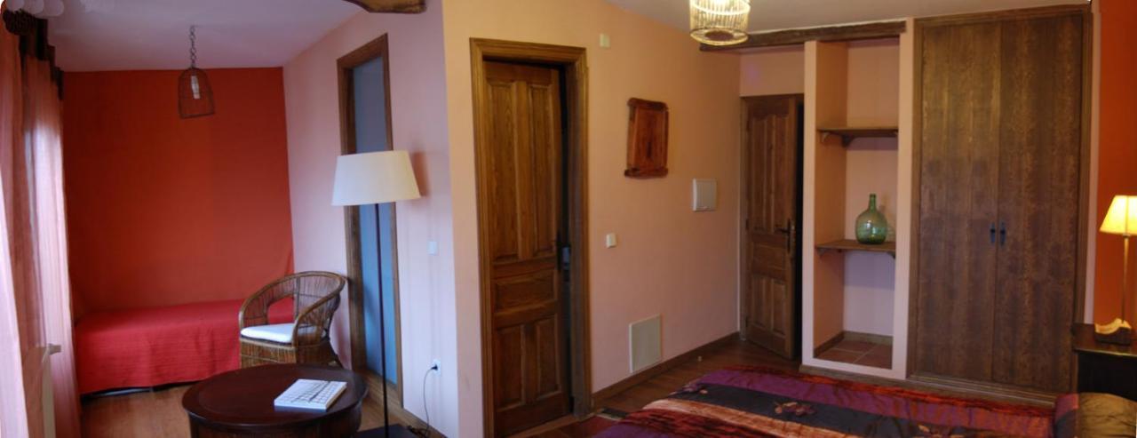 Penzion La Noguera De Socasa Romancos Exteriér fotografie